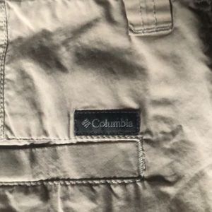 Columbia Shorts - Columbia Khaki Shorts Columbia Shorts - Columbia Khaki Shorts